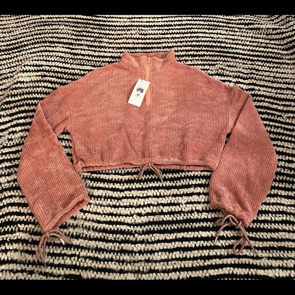 Tops - cropped quarter zip